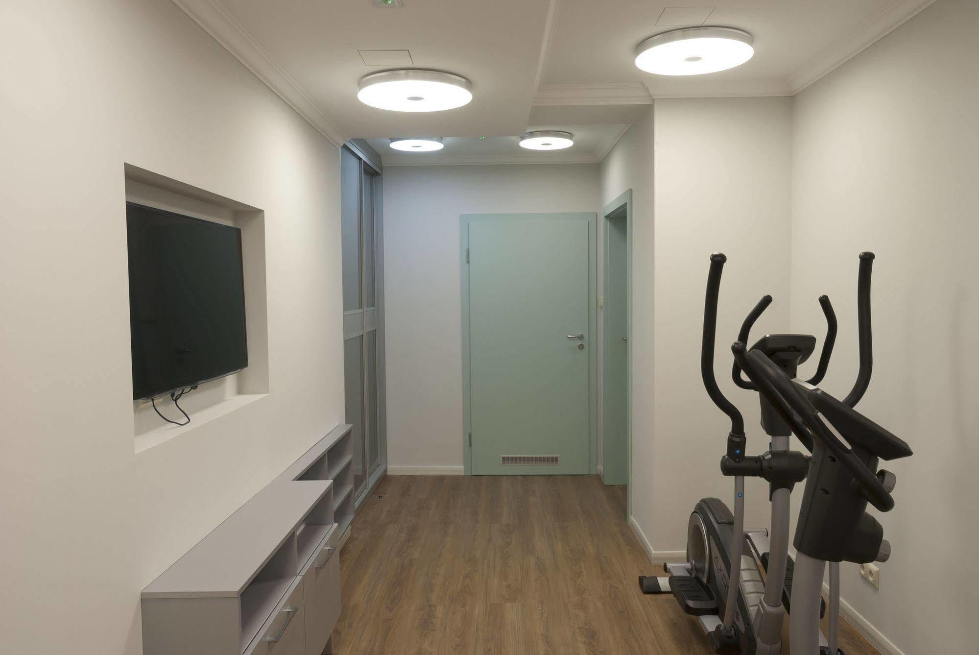 Hotel Willa Hueta Kielce Luaran gambar