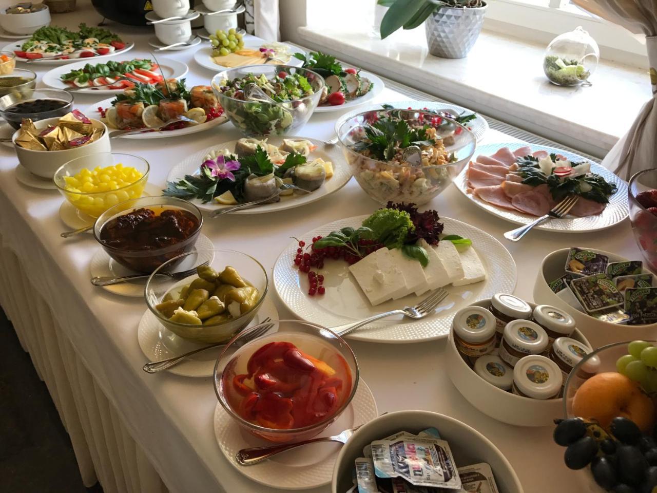 Hotel Willa Hueta Kielce Luaran gambar